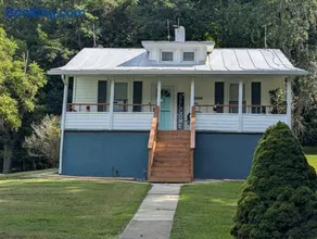Best of both, private yet convenient, Clifton forge 17 mi, Roanoke 31 mi, Covington 30 mi, Daleville 17 mi ,Lexington 42 mi - Image 4