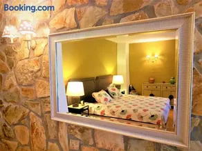 Competa Suites - Image 1