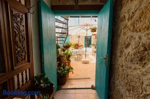 Santa Napa Guest House - Image 3