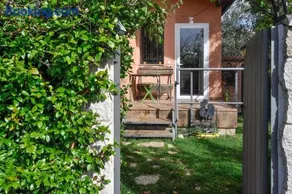 Acogedora casa con verde jardín by CABANA Rentals - Image 1