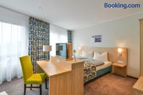 Ammi Hotel Garni - Image 5