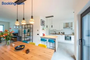 unique hideaway, holiday house with large garden - Image 2