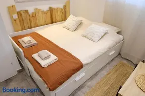 Studio cosy centre-ville climatisé à 5 min de la plage à pied - Image 2