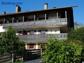 Apartamento vacacional con terraza, sauna y barbacoa | Vistas a la montaña - Image 1