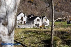 Verzasca Lodge Elma - Image 1