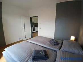 GrayHouse - Image 3