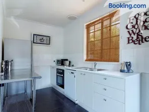 Aqua Apartment # 4 - Pacific Palms Holidays - Image 5