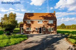 Hambledon Hill Cottage - Image 3