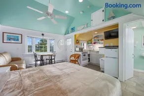 Seaside Escape at The Beach Cottage - Image 2