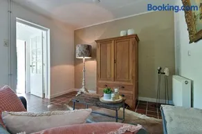 Sibbliem Luxury Homestay - Image 4