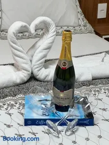 Casa Bairro Glória - Praia com Turismo de Compras - 2 quartos com ar condicionado split - 200 metros da Chocolates Garoto - 2 km da Praia da Costa, 2 vagas de garagem, Rede para Descanso e Wi-Fi 600 megas - Melhor localização! - Image 2