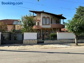 Славина къща - Image 2