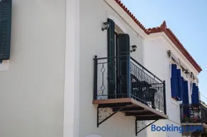 Villa @ Poros - Image 2