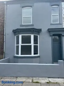 Liley Apartments - Image 3