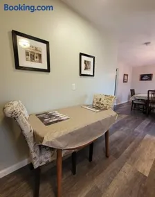 Bay Front Manor House - Image 3