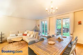 Gran chalet con jardín a 5 minutos de Pamplona - Image 1