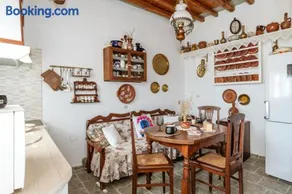Penny 's House - Image 2