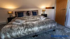 Stylish Home near Alton Towers Peak District Ashbourne Derbyshire - Image 4