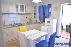 Apartments Ivusic - Image 2