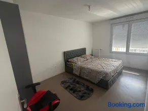 New F2 apartment in a 2025 residence, near Paris, CDG, Le Bourget - Image 2