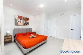 Elegant Five Bedroom Home Designed for Comfort and Space - Image 1