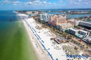 4 Mi to Beach • King Suite • Sleeps 8 - Image 5