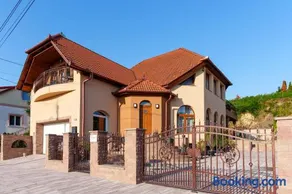 Rosé Apartments - Image 1