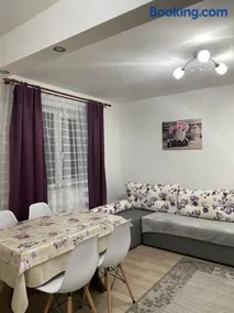 5 Residence Apartment - Image 3