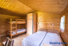 Chatky na Borovej Sihoti - spoločné wc a sprchy - Image 5