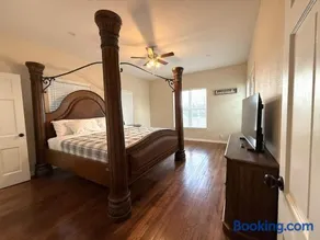 River Side Private Retreat - Image 4