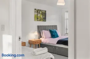 Badger Haven, Apartment 2 - Image 3