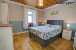 Shoreline Cottage - Image 3