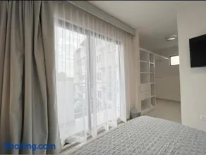 Departamento Exclusivo, High Apartment with Great Location 4-B - Image 2