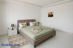 Villa - Image 1