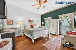 Nashville Suite 1 - Image 1