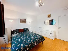 Maison 10 couchages avec 4 chambres proche de Forest National - Image 1
