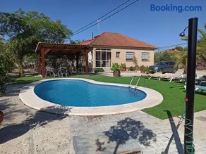 Casa con piscina y gran arboleda. (Casa Brasil) - Image 1
