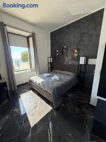 Belvedere Lacinio Luxury Rooms Fronte Mare - Image 3