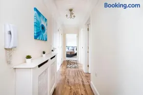 CONEN Chafford Apartment - Image 5