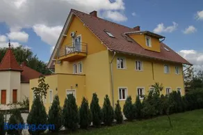 Familia Apartment 152AB - Image 2