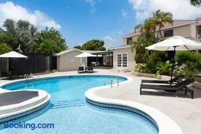 Luxe Retreat With Private Pool Near Beach - The June 3 bedroom - Image 1