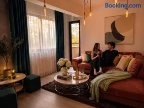 Spacious 2-Bedroom Apartment with Balcony - Image 1