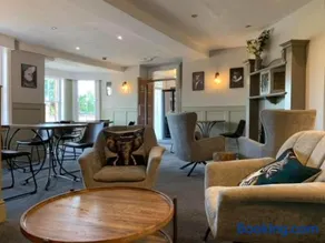 The Lion Hotel - Image 2