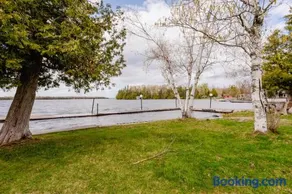 Waterfront, BBQ, Beach Balsam Lake Resort in Kawartha - Image 5