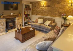 Hook Cottage - Image 3