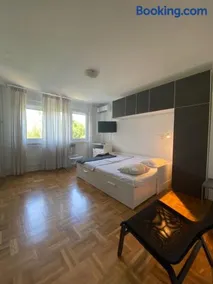 West vibes apartment - Image 1