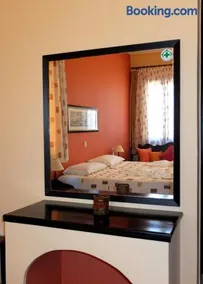 Aeriko Benovias Rooms & Apartments - Image 2