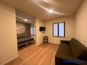 JO Hotel - Image 3