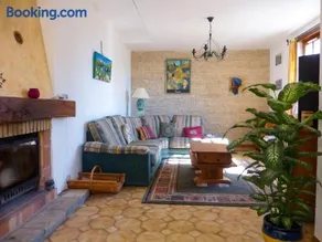 Villa Charmante à Pompignan avec Piscine et Jardin - Image 4