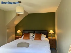 Mill House Cottage, on a Fishing Park near Brampton with hot tub - Image 2